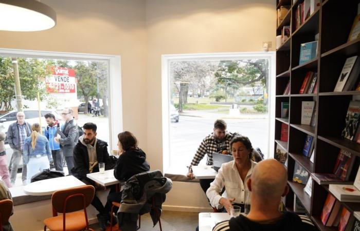 With wines, workshops or music, three bookstores that are encouraged to do more