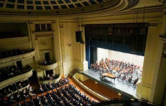 Viña del Mar Municipal Theater is filled with magic, theater, music, humor and other artistic expressions during July – Radio Festival