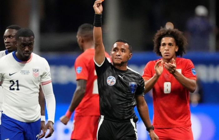 Video: Timothy Weah was sent off for attacking a Panama player :: Olé USA