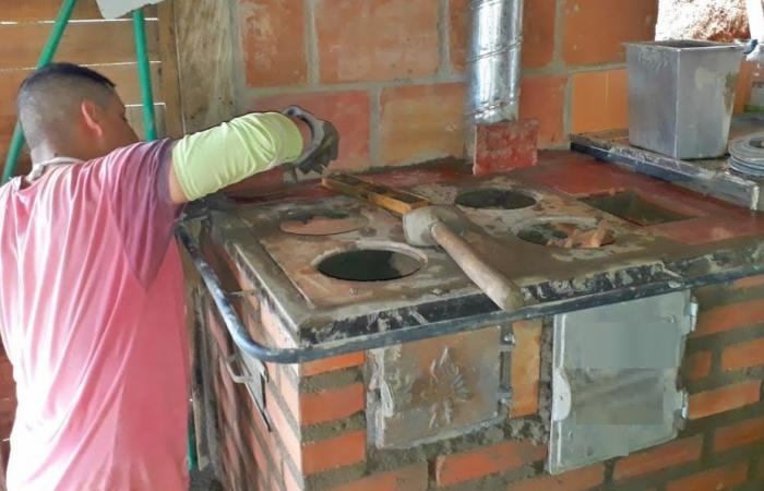 CAM will build more than 200 eco-efficient stoves in central Huila