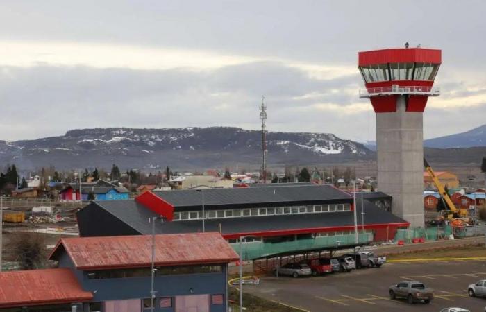 NEW CALL FOR TENDER TO RESUME AIR SERVICE BETWEEN BALMACEDA AND PUNTA ARENAS.