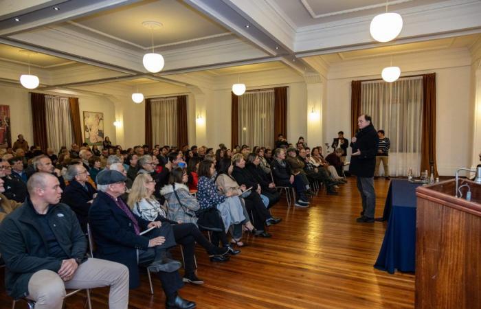 Nearly 200 residents of Viña del Mar participated in the presentation of Iván Poduje’s book – G5noticias