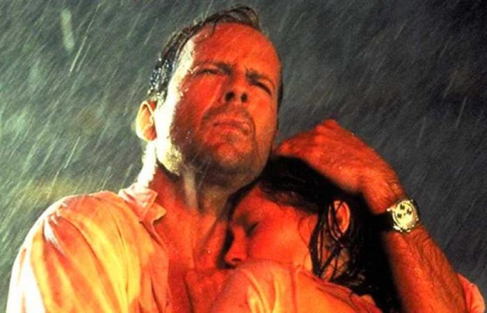 “One of the worst films of the 90s”: this failed erotic thriller is considered the worst of Bruce Willis, but for some it is cult – Movie news