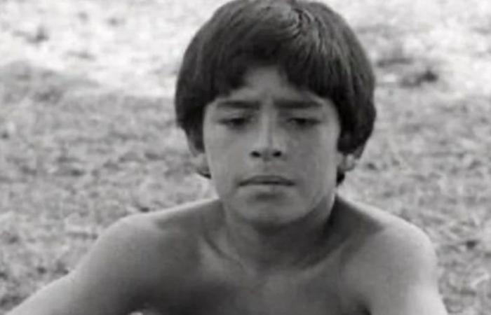 The unknown photos from Maradona’s childhood that went viral on social media and moved his fans