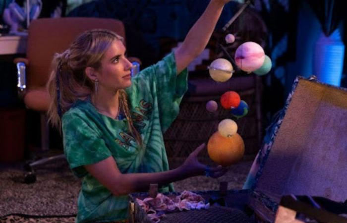 Emma Roberts stars in the Space Cadet trailer