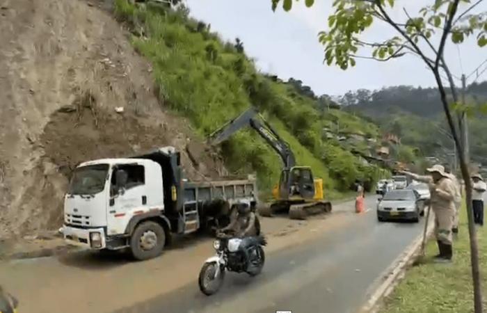 They enable some sections of roads that were closed in Antioquia