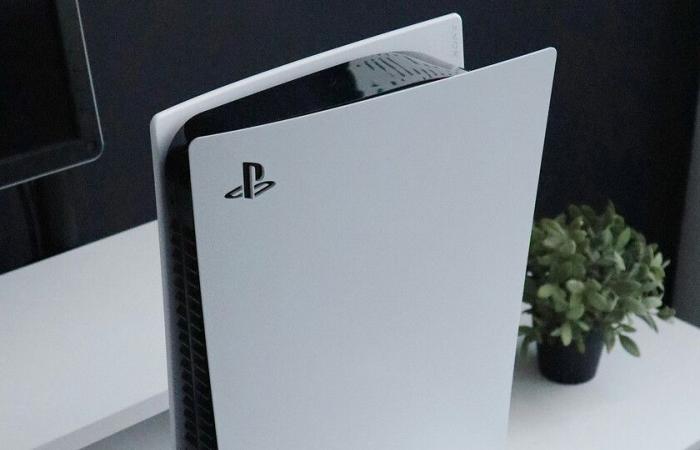 Getting a cheap PlayStation 5 to play non-stop this summer is possible at the MediaMarkt Outlet