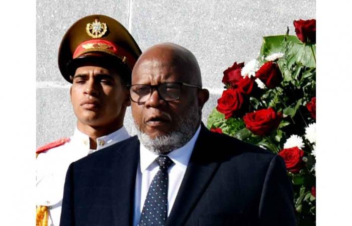 President of AGNU pays tribute to National Hero of Cuba (+Photos)