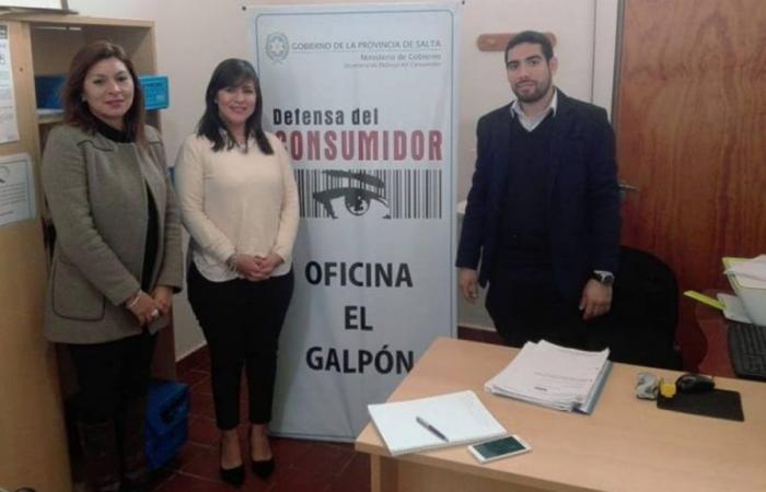 The staff of the El Galpón Consumer Protection delegation was trained