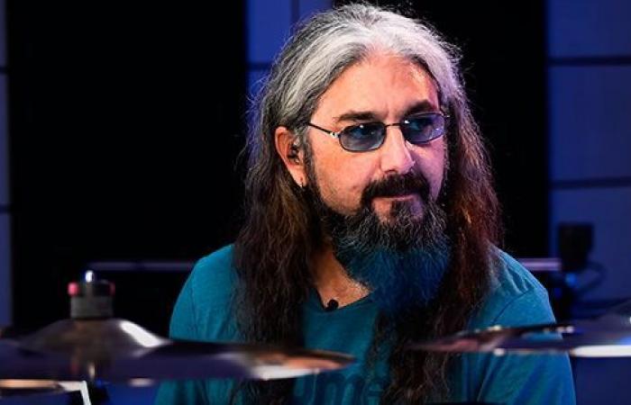 Mike Portnoy (Dream Theater) points to “the second best drummer for Slipknot”