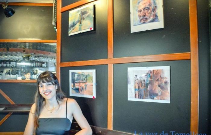 Raquel Castro returns to El Rinconcito with the colorful nostalgia of “Kodak en Lienzo”