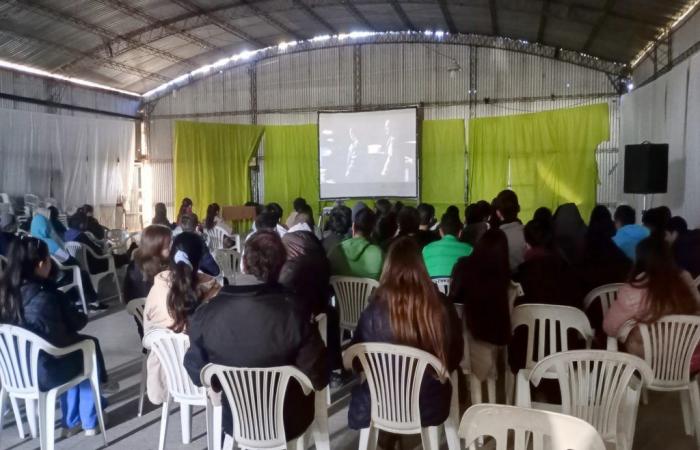 There was Cinema at School in six rural establishments in the departments of Paraná and Nogoyá