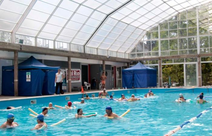 Places available to enjoy the “Guillermo Poma” swimming pool in San Martín Park