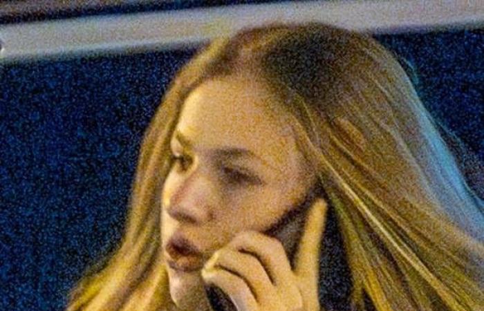 Princess Leonor experiences an incident with her escorts on the streets of Spain