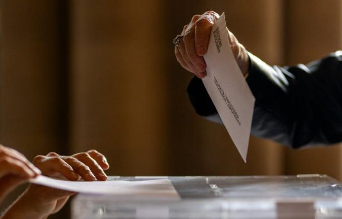 What is the difference between Presidential Elections and Legislative Elections in France?