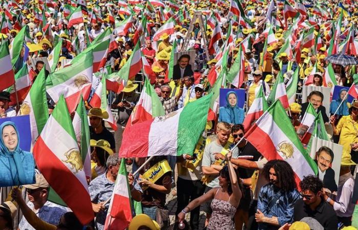 Thousands of Iranians in exile denounce “fake” elections in Berlin