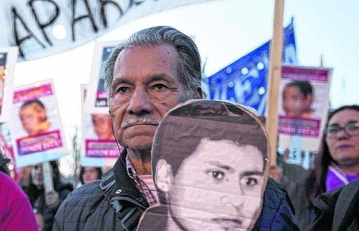 Disappeared men and women from democratic Argentina: a debt of the State and society