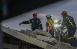 Dozens still missing after South African building collapse; 7 confirmed dead