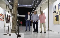 CÓRDOBA COMIC THEATER GLUE | The art of Grupo Pegamento fills the Córdoba Comic Theater with light, color and movement