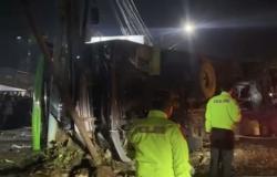 Bus accident in West Java kills 11, injures dozens