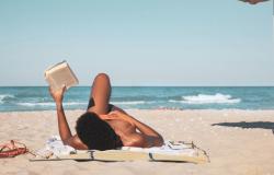 Catch up on the day’s stories: Beach reading, new AI technology, parental burnout