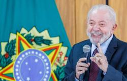 A survey reveals that 55% of Brazilians think that Lula does not deserve another chance in 2026