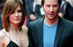 Keanu Reeves and Sandra Bullock want to film together, “before we die, even if it’s in a wheelchair”