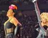 Long live Mexico! Salma Hayek closes Madonna’s concert with a flourish (+Video)