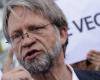 Antanas Mockus resigns from the Green Alliance Party due to corruption scandal in the Ungrd