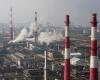 Russia reports fire at Volgograd oil refinery