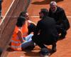 Unusual moment in Rome: protesters invaded several games and the images are viral